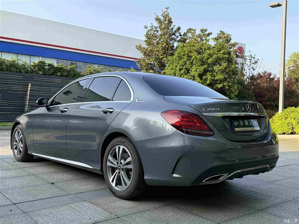 Mercedes-Benz C-Class, 2020 18