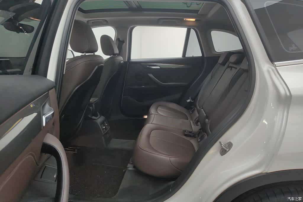 BMW X1, 2019 11