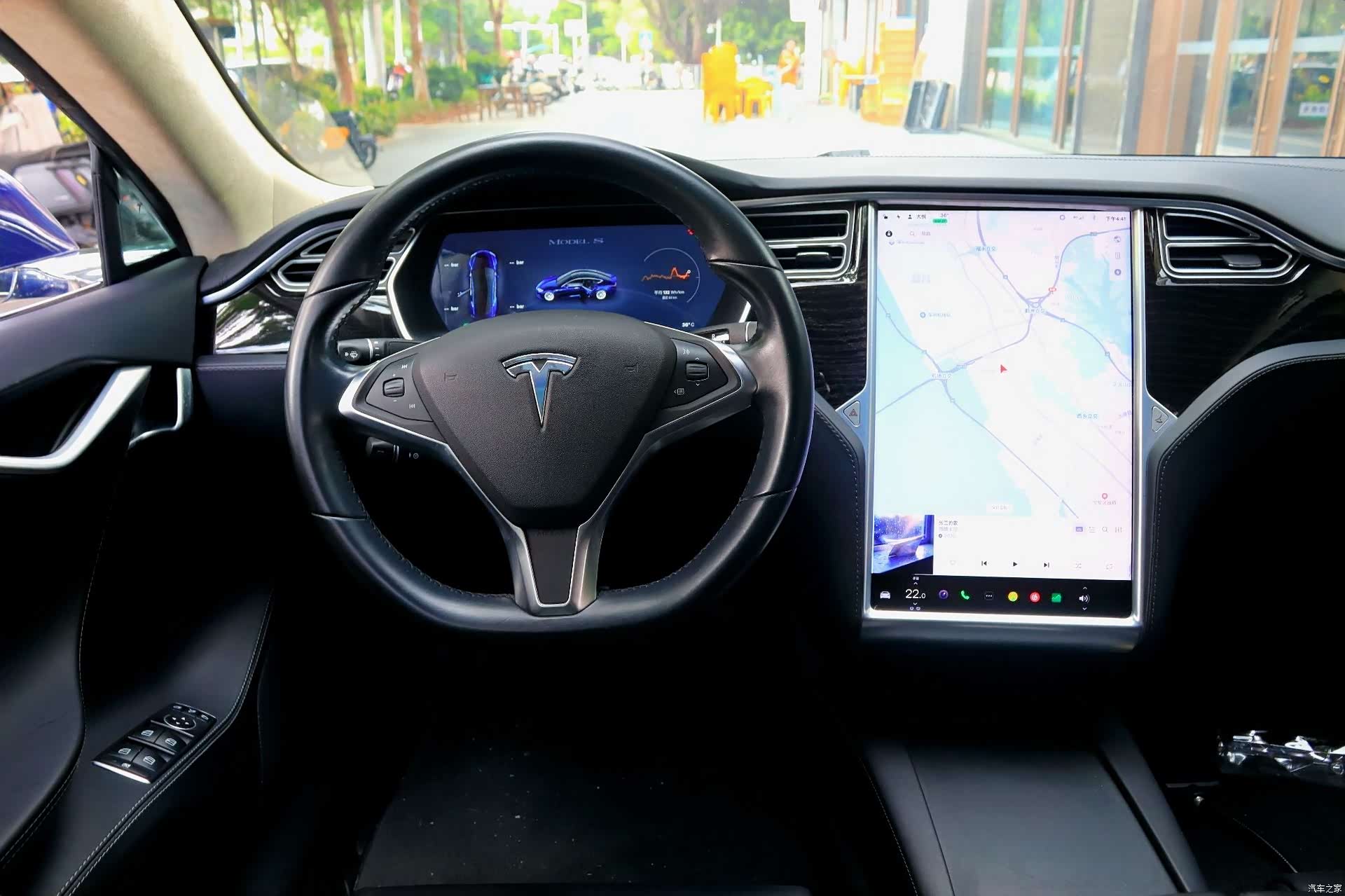 Tesla Model S, 2018 9