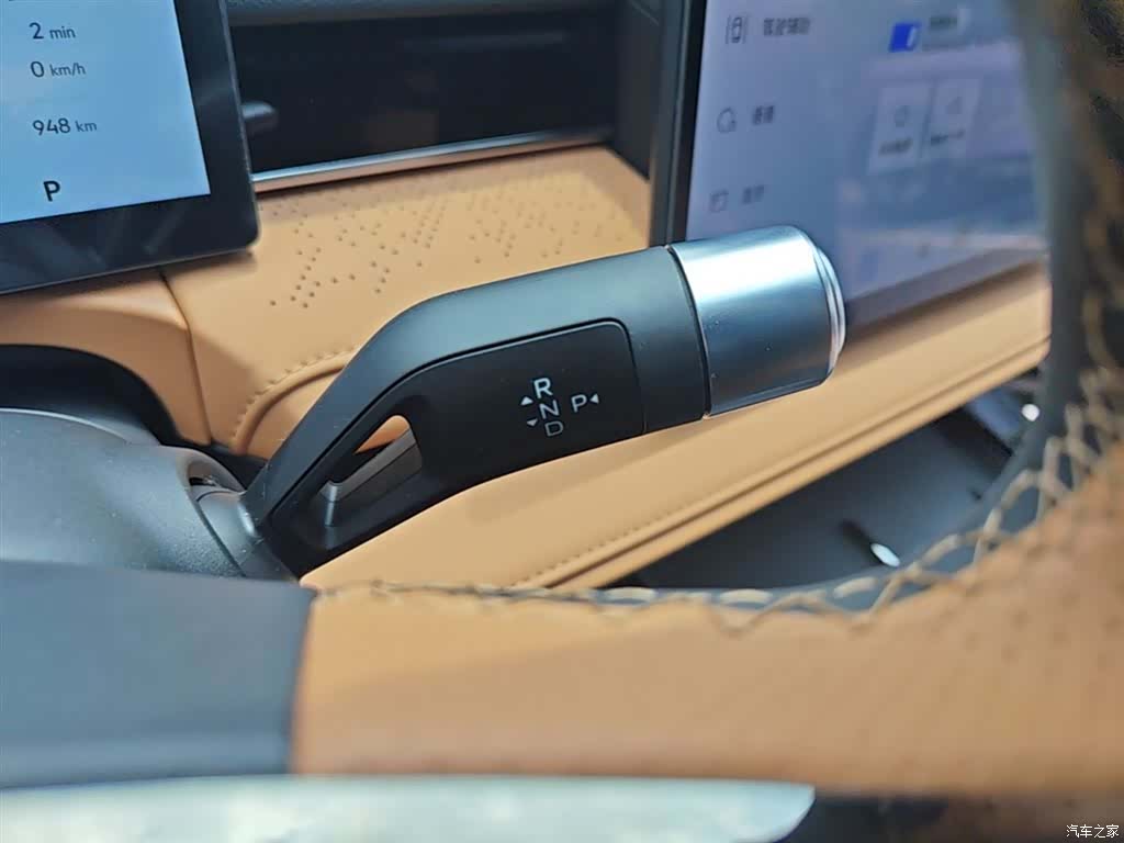 Geely 8, 2025 14