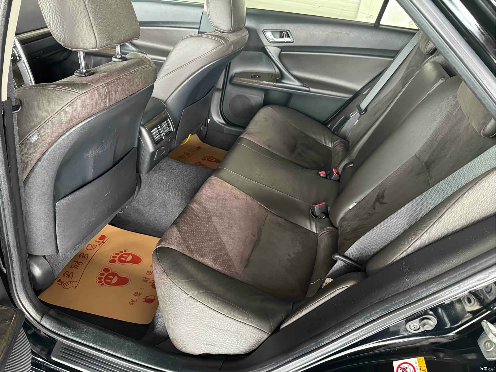 Toyota 2.5V, 2015 6