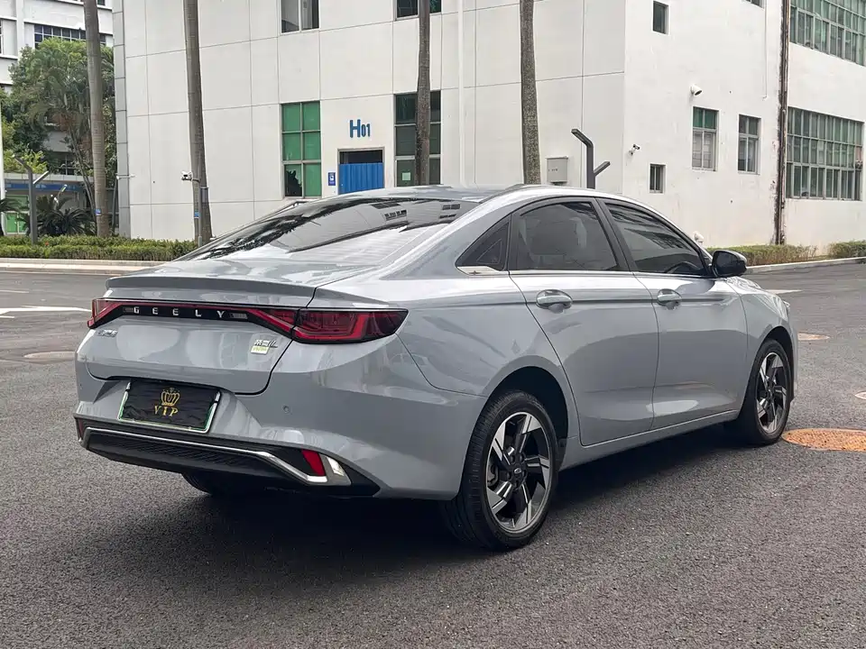 Geely Emgrand L HiP Geely Emgrand L HiP