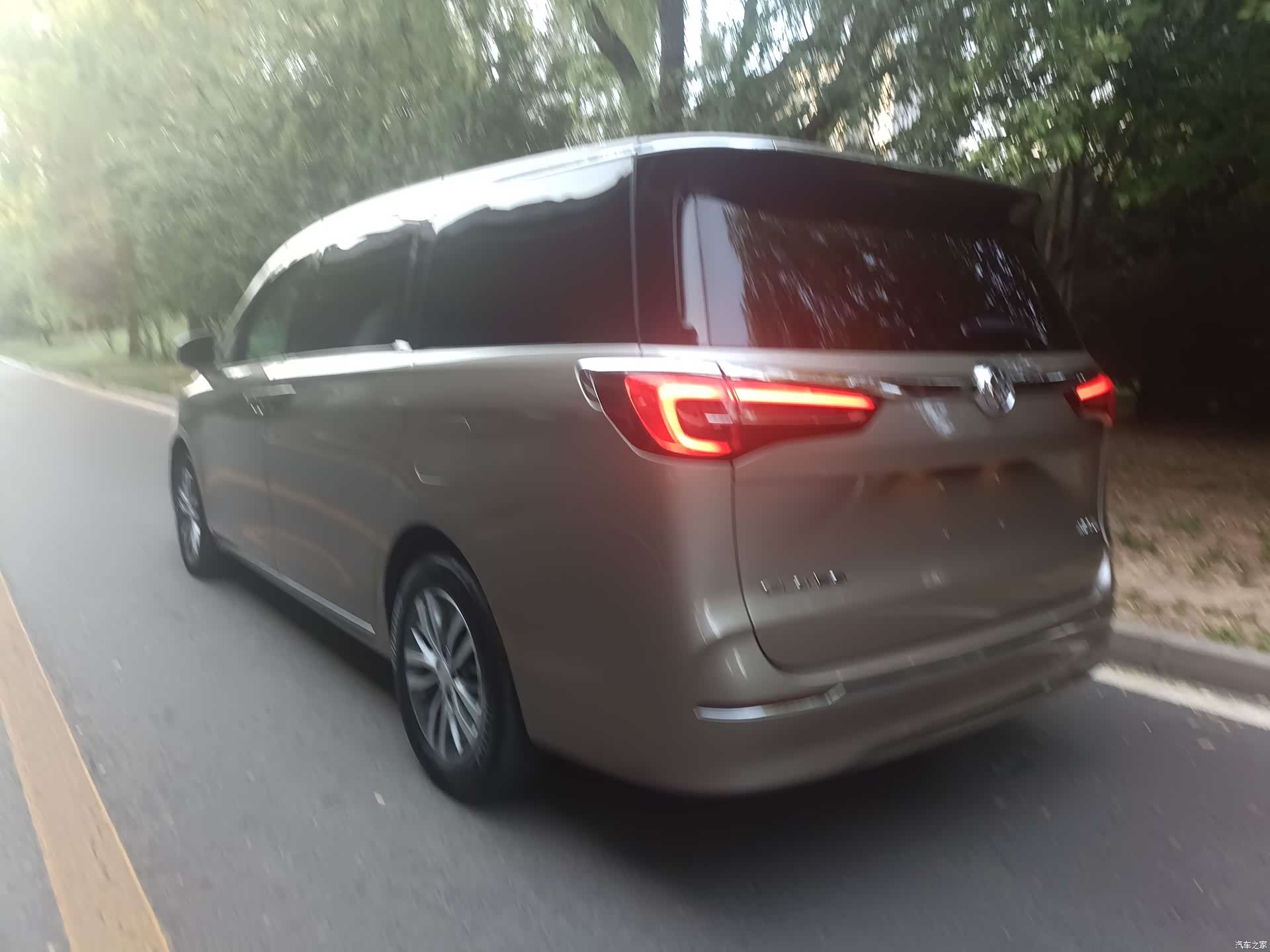 Buick GL8, 2023 16