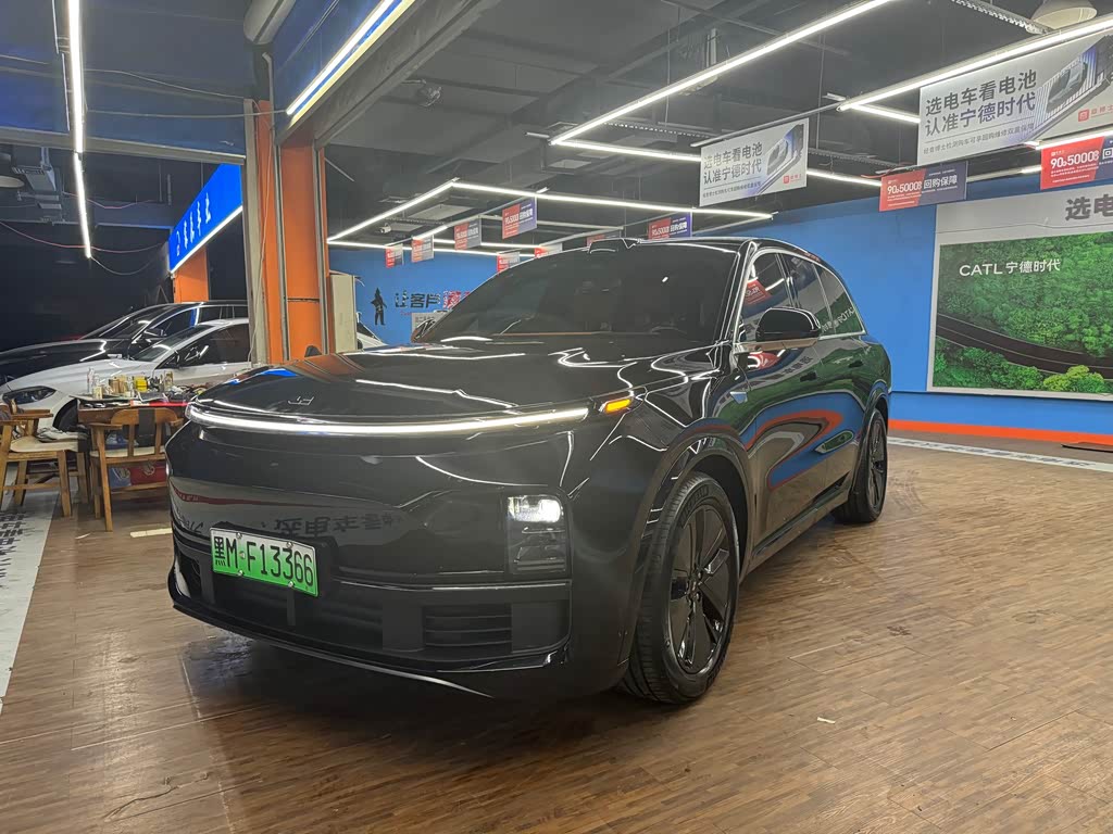 Li Auto L8