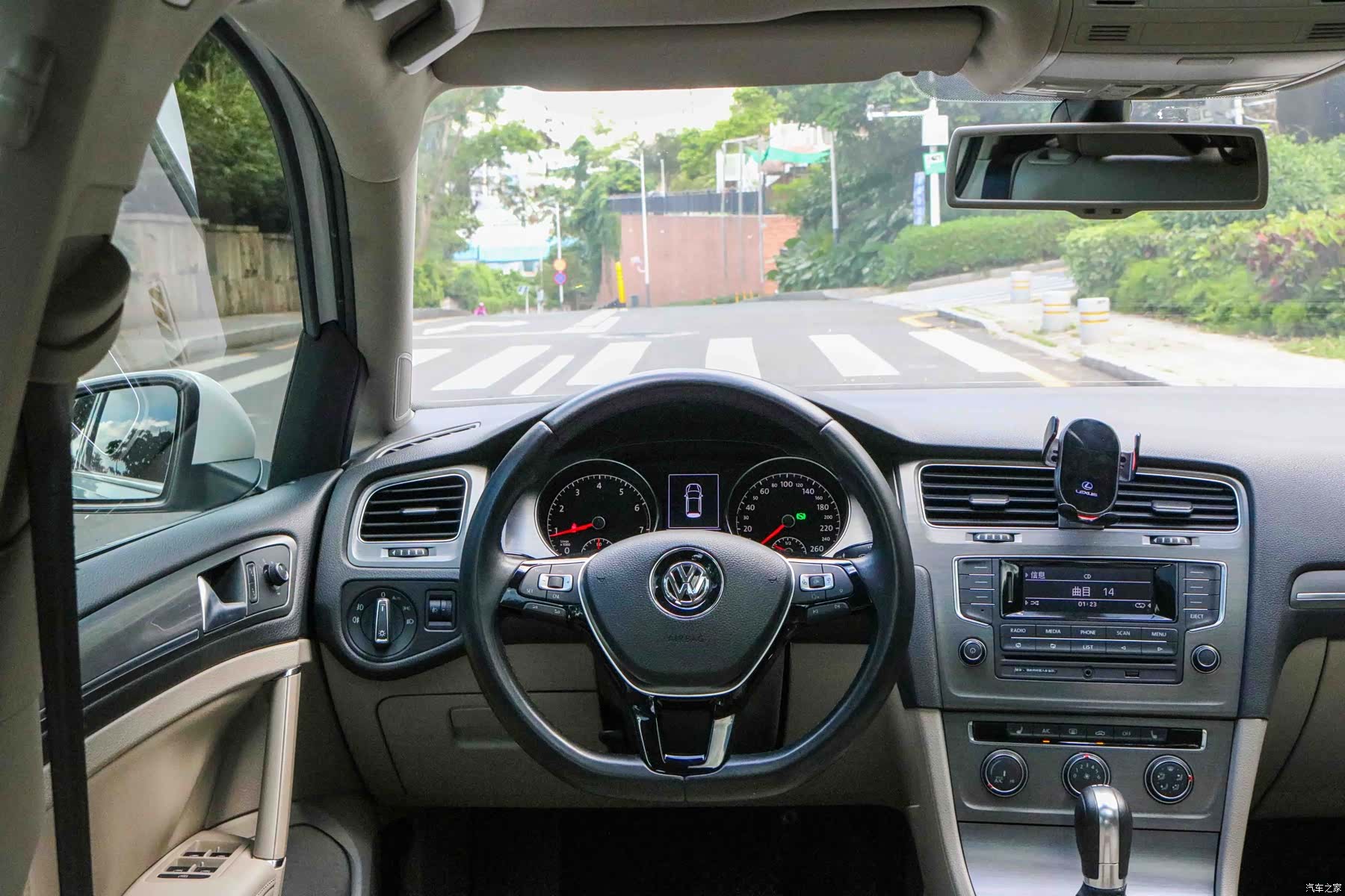 Volkswagen Golf, 2014 7