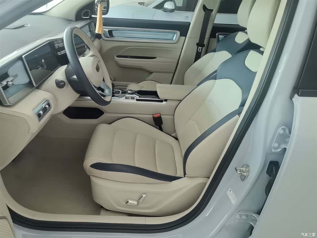 Geely Icon, 2023 15