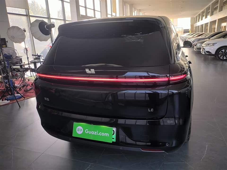 Li Auto Ideal L8