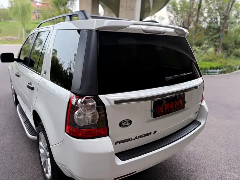 Land Rover Freelander 2