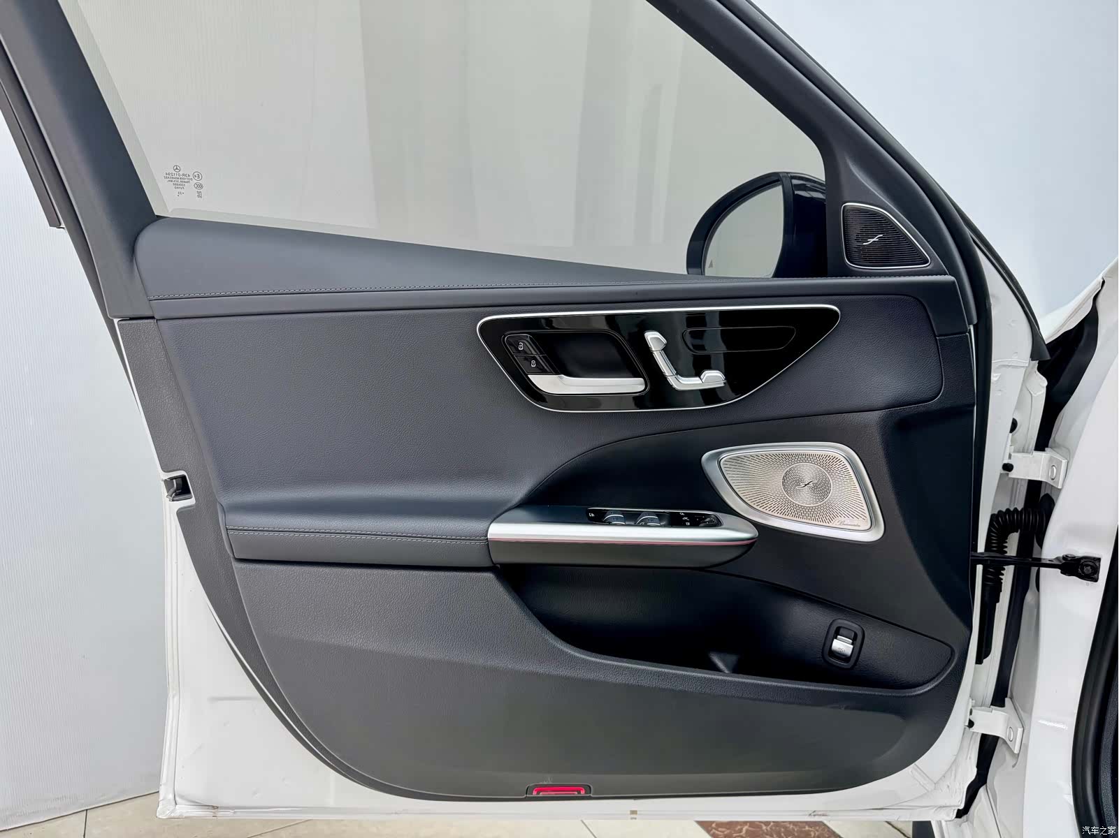 Mercedes-Benz C-Class, 2023 7