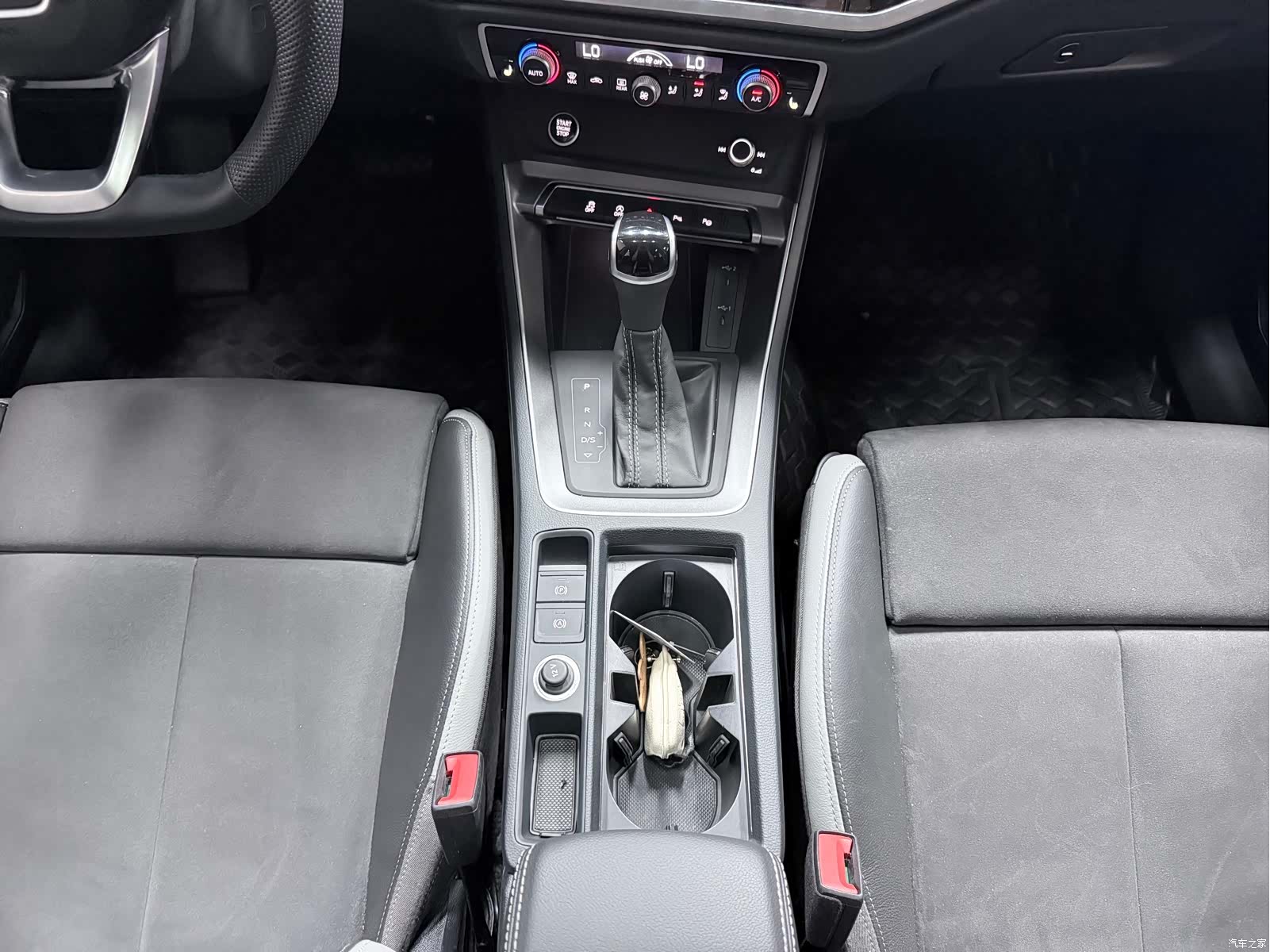 Audi Q3, 2022 16