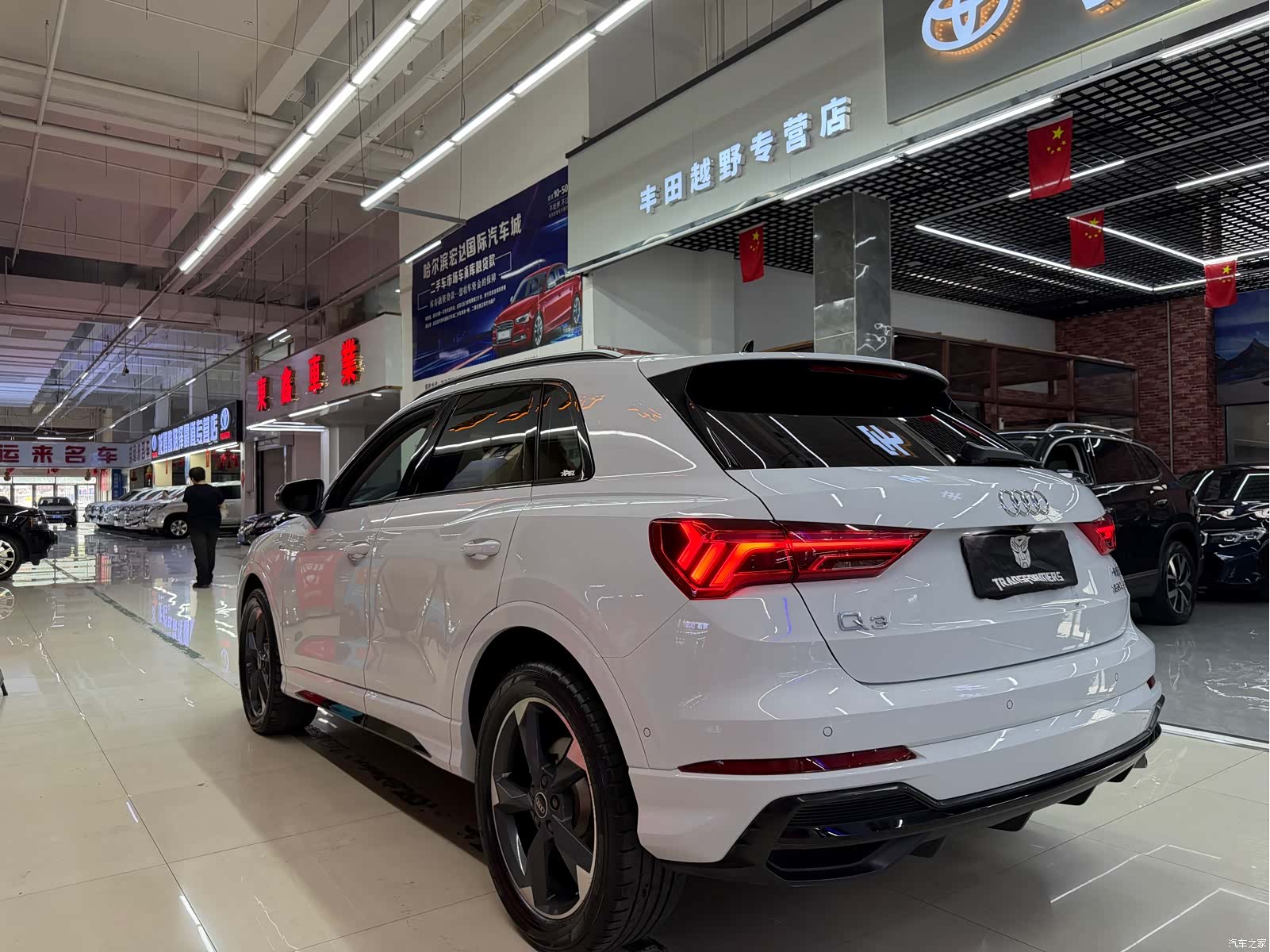 Audi Q3, 2022 все фото