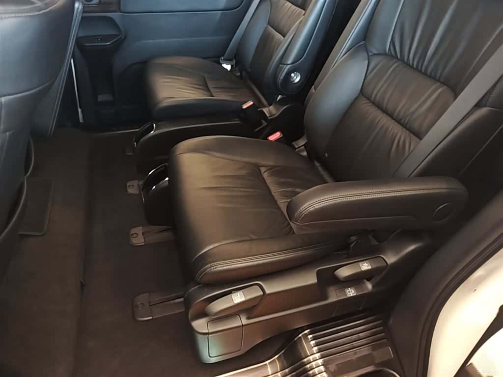 Honda Elysion, 2017 17