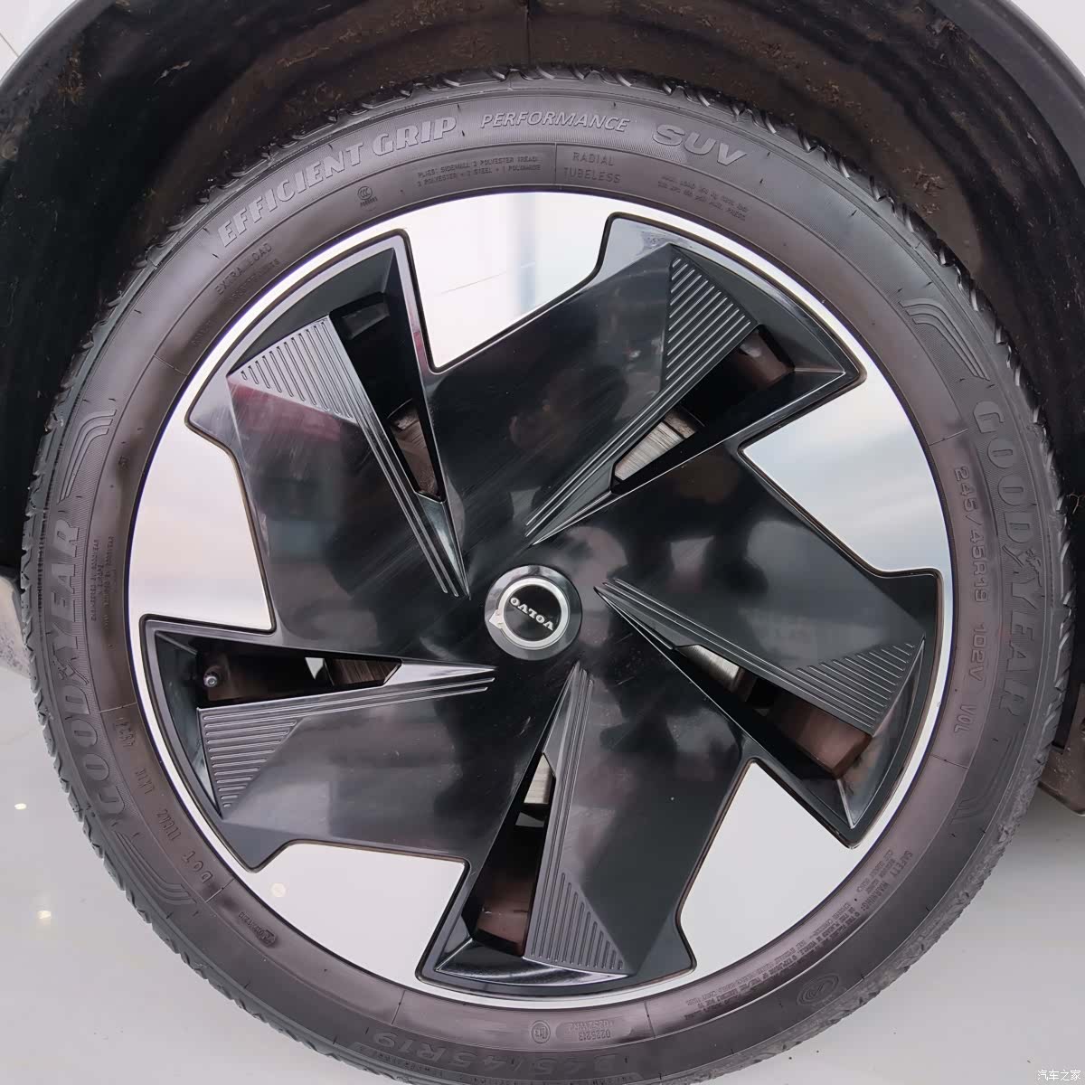Volvo EX30, 2025 17