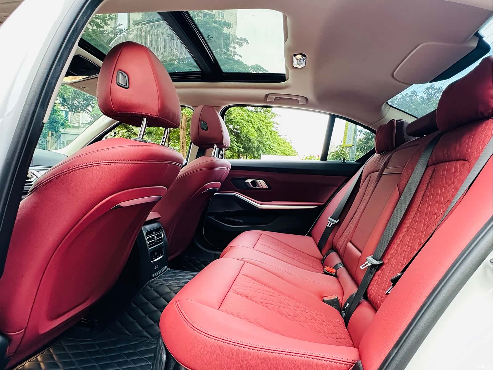 BMW 3 Series, 2024 9