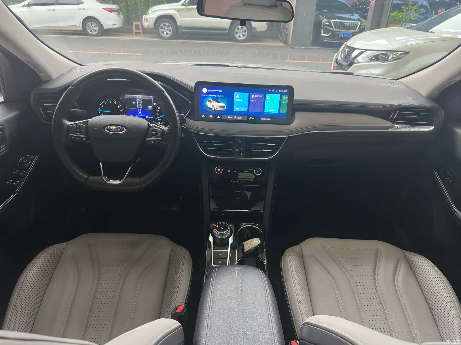 Ford Escape, 2022 12