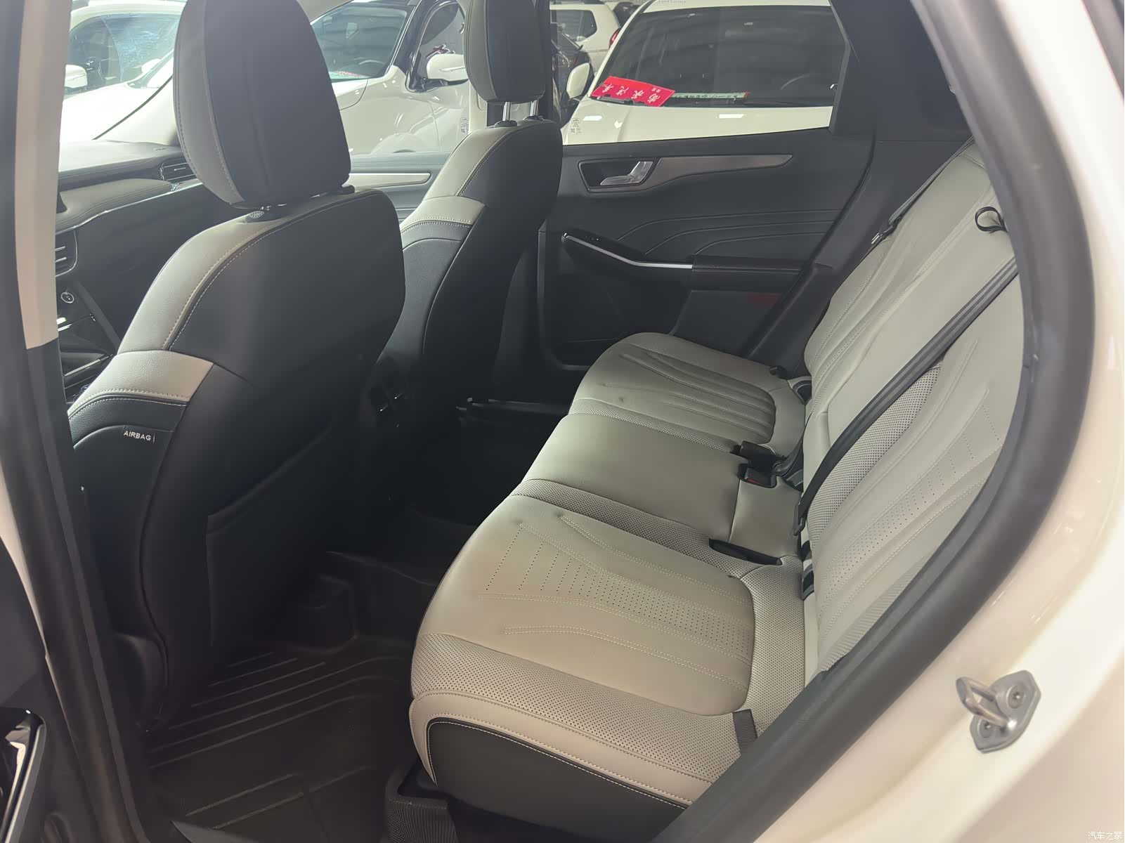Ford Escape, 2022 16