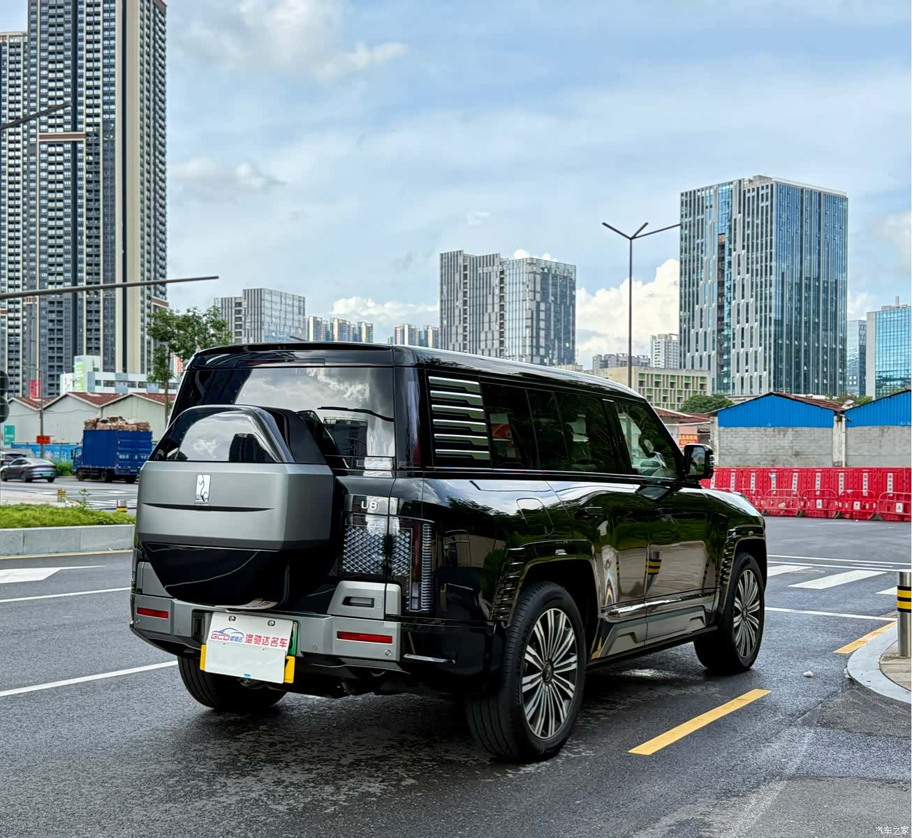 Yangwang U8, 2024 4