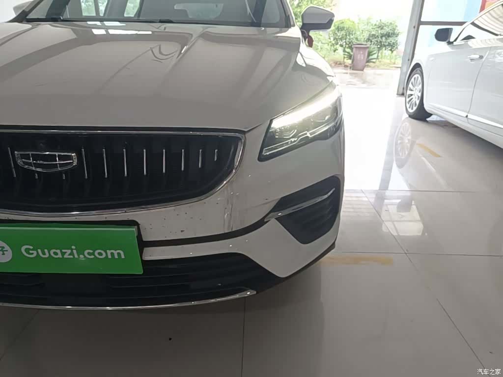 Geely Emgrand, 2022 24