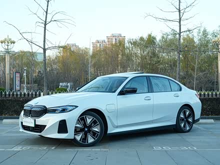 ����i3 2025�� eDrive 40 L ��ҹ�˶���װ