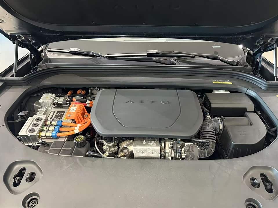 AITO Ask the world M9