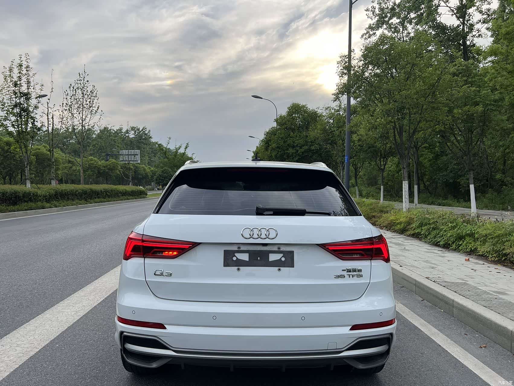 Audi Q3, 2022 все фото