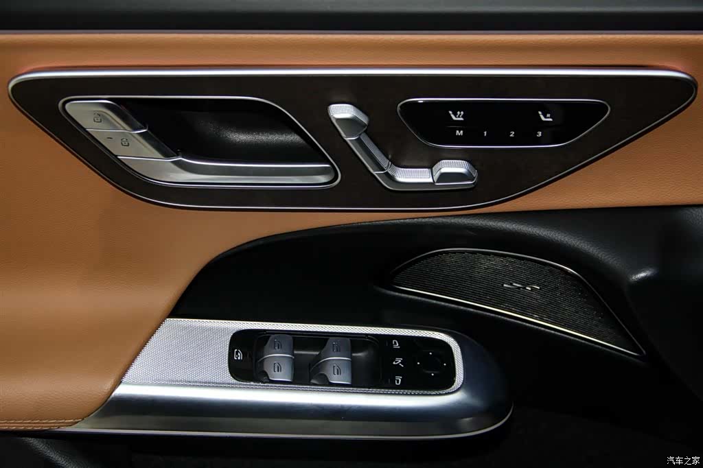Mercedes-Benz E-Class, 2024 24