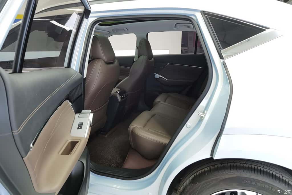 Trumpchi GS4, 2024 11