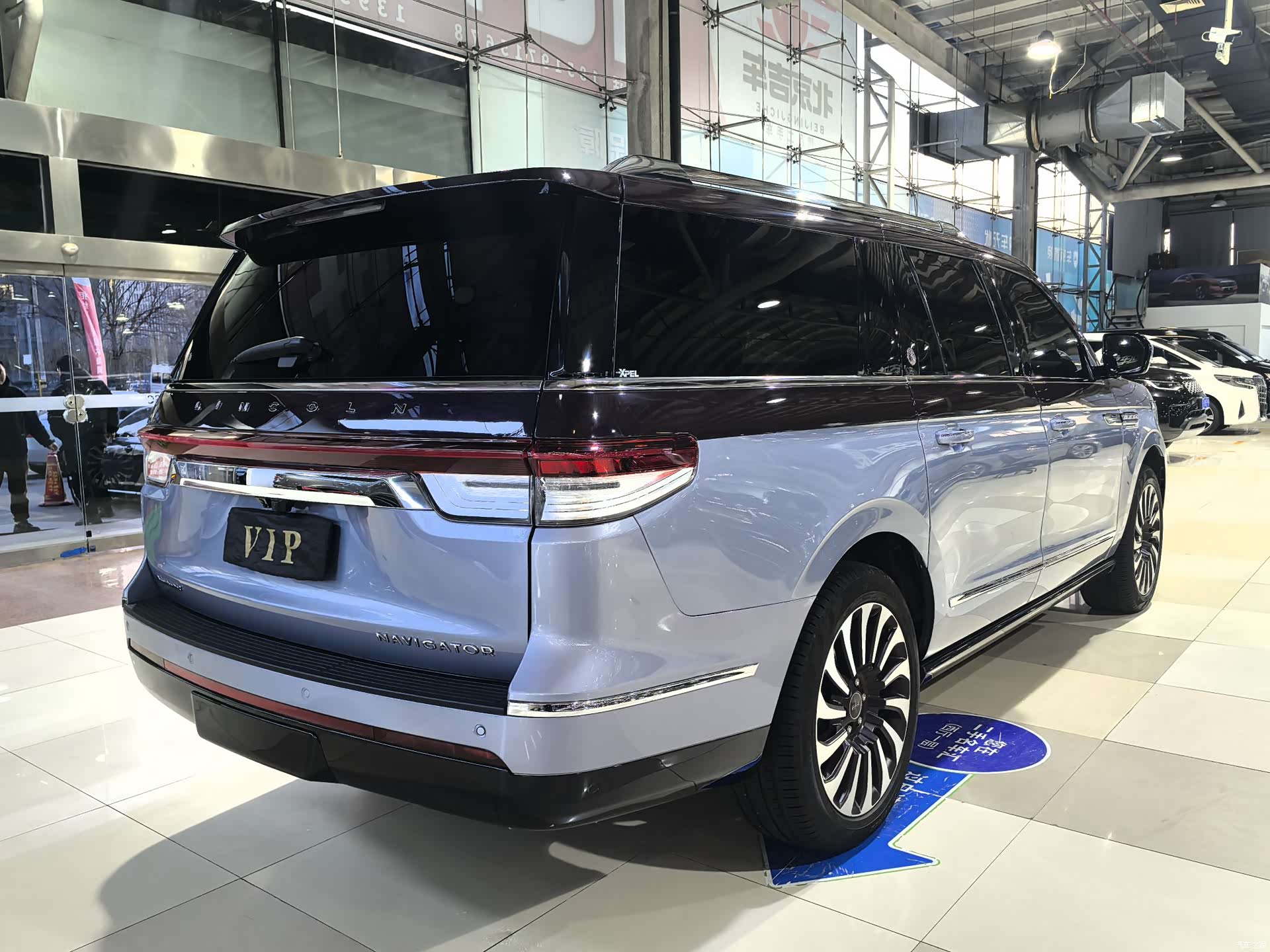 Lincoln Navigator, 2023 26