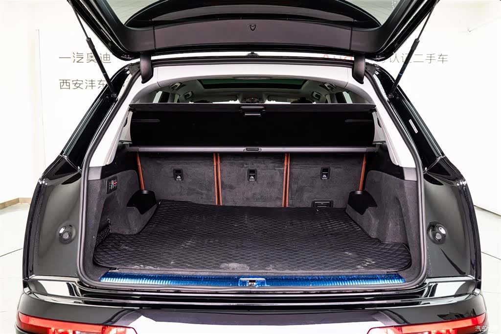 Audi Q7, 2021 8