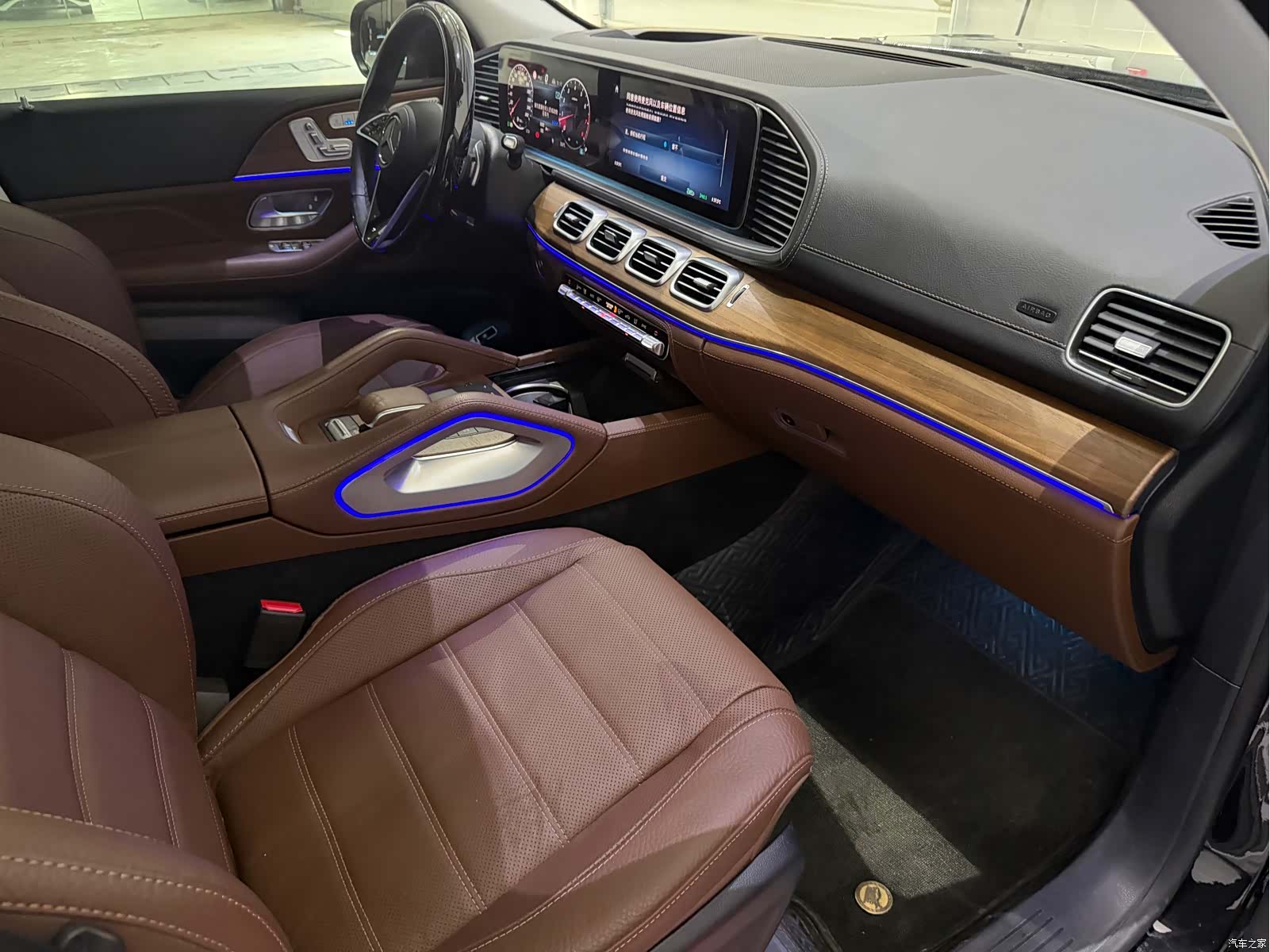 Mercedes-Benz GLS, 2024 12