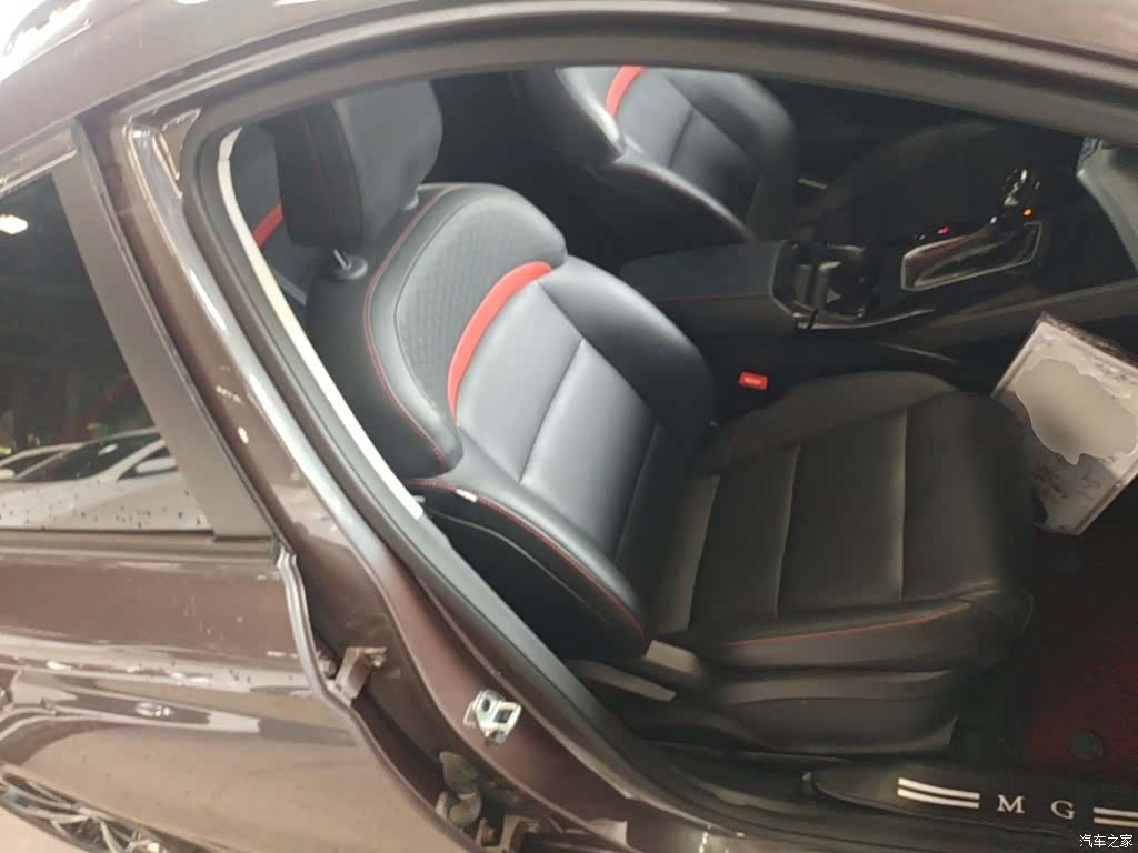 MG MG5, 2023 25