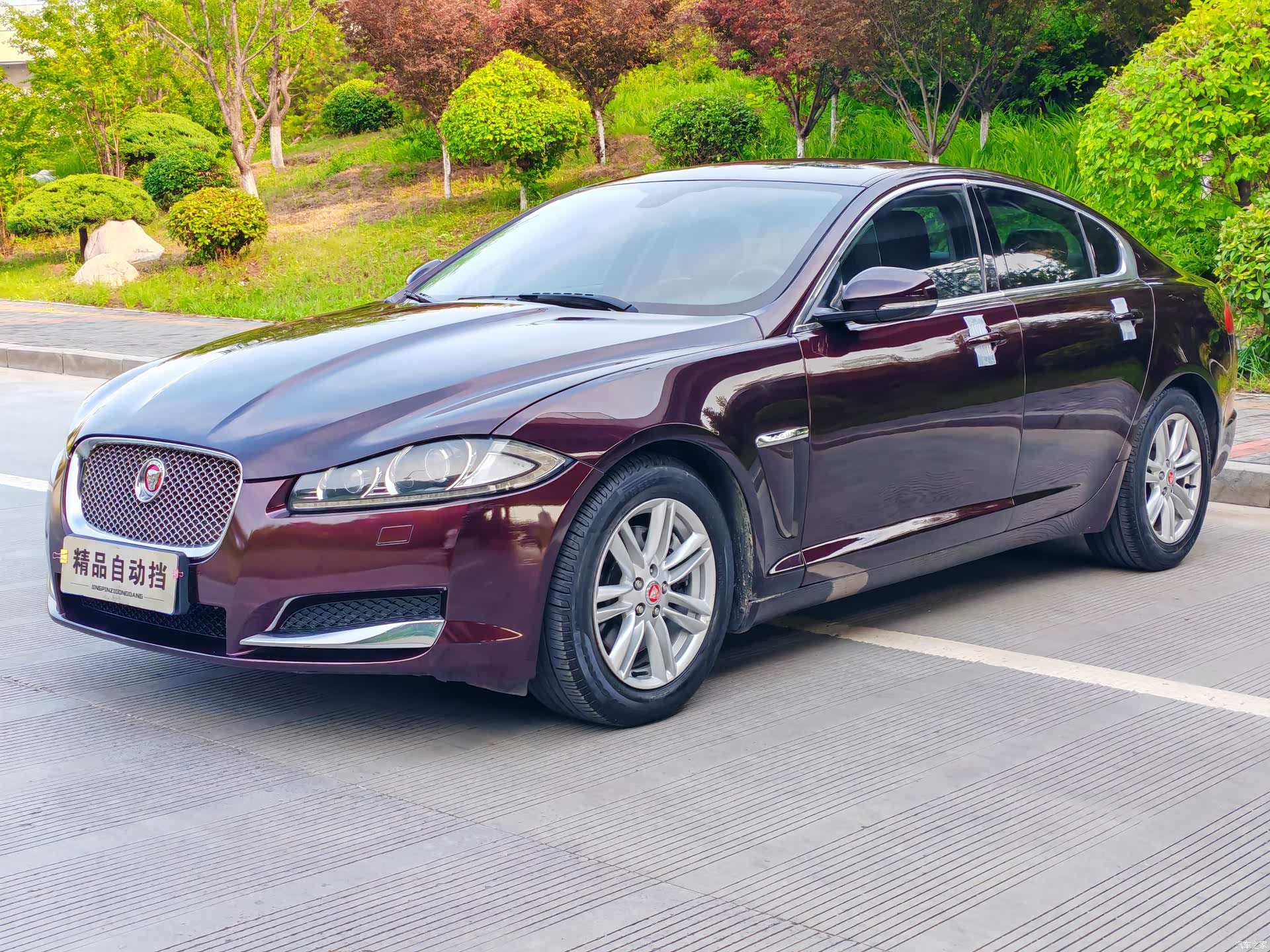 Jaguar XF, 2015 все фото