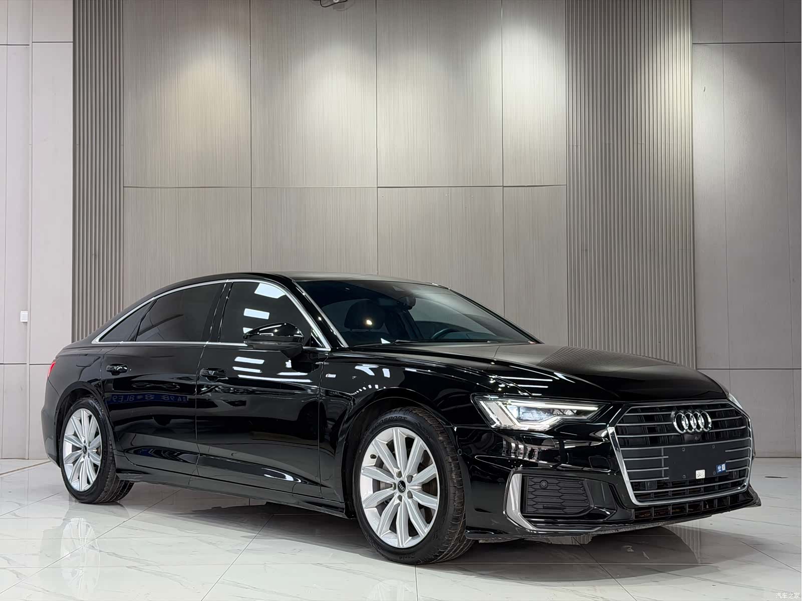 Audi A6L, 2022 3
