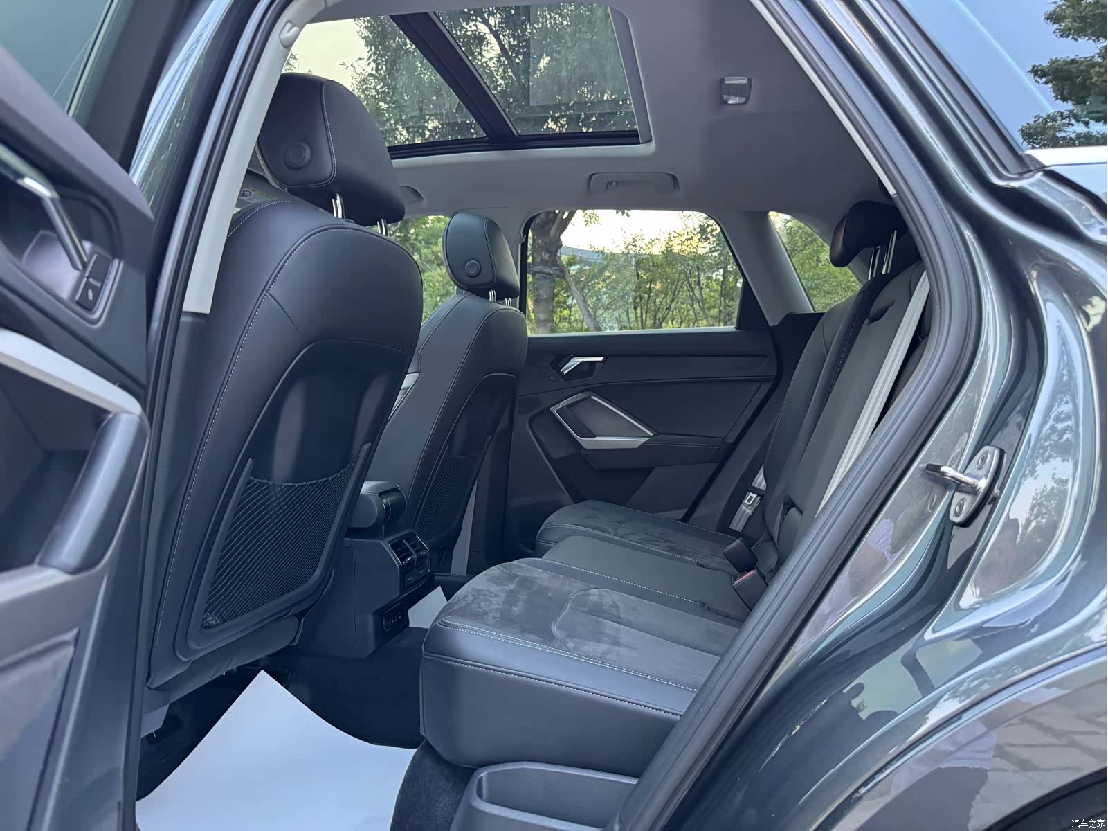 Audi Q3, 2022 13
