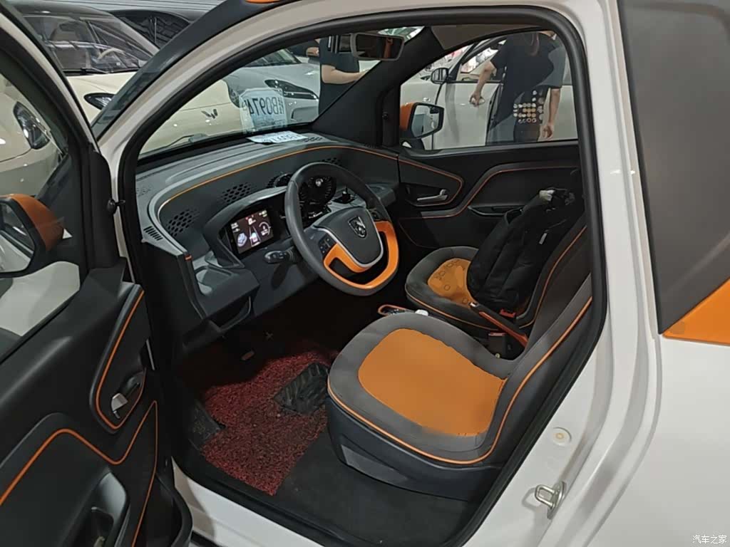 Wuling E100, 2019 15