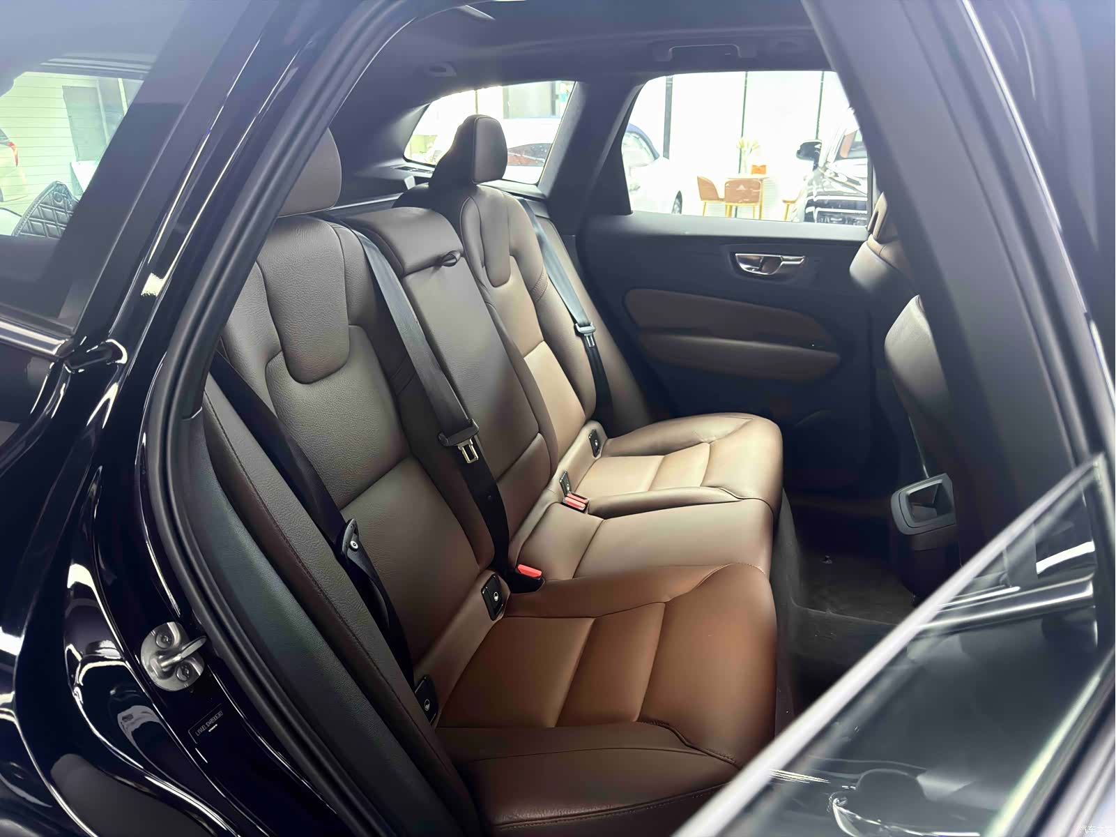 Volvo XC60, 2025 15