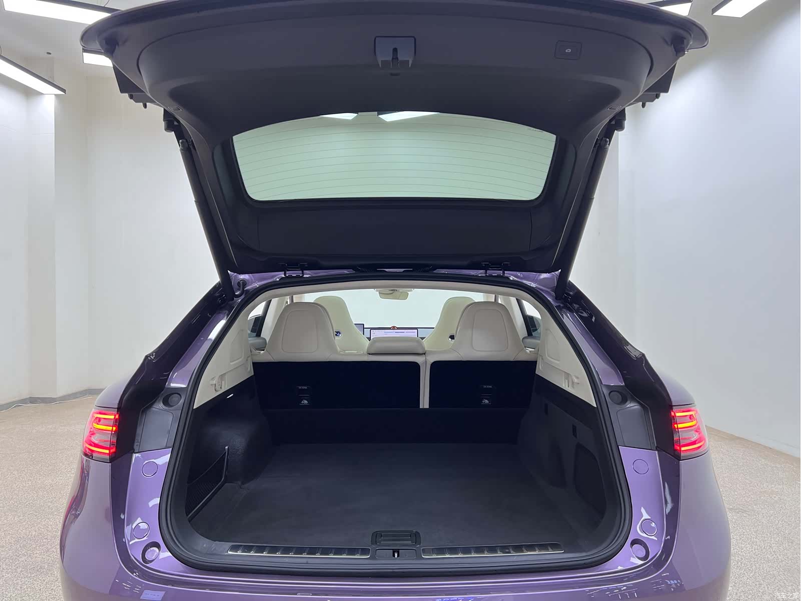 Luxeed R7, 2025 30