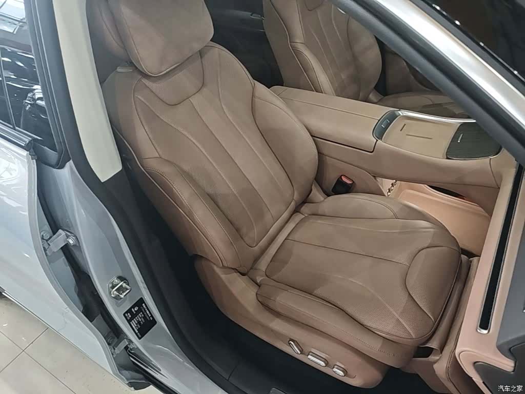 Leapmotor C11, 2025 25