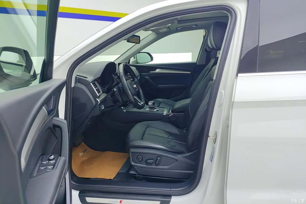 Audi Q5L, 2020 9