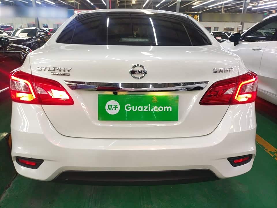 Nissan Xuan Yi