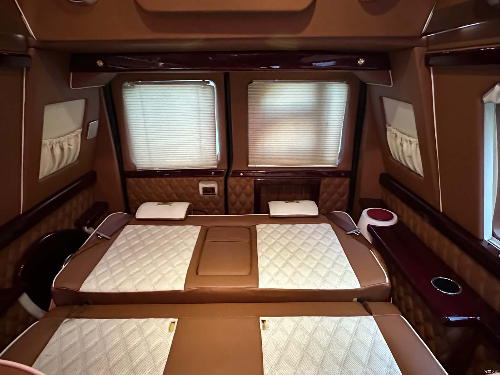 Ford E350, 2015 27