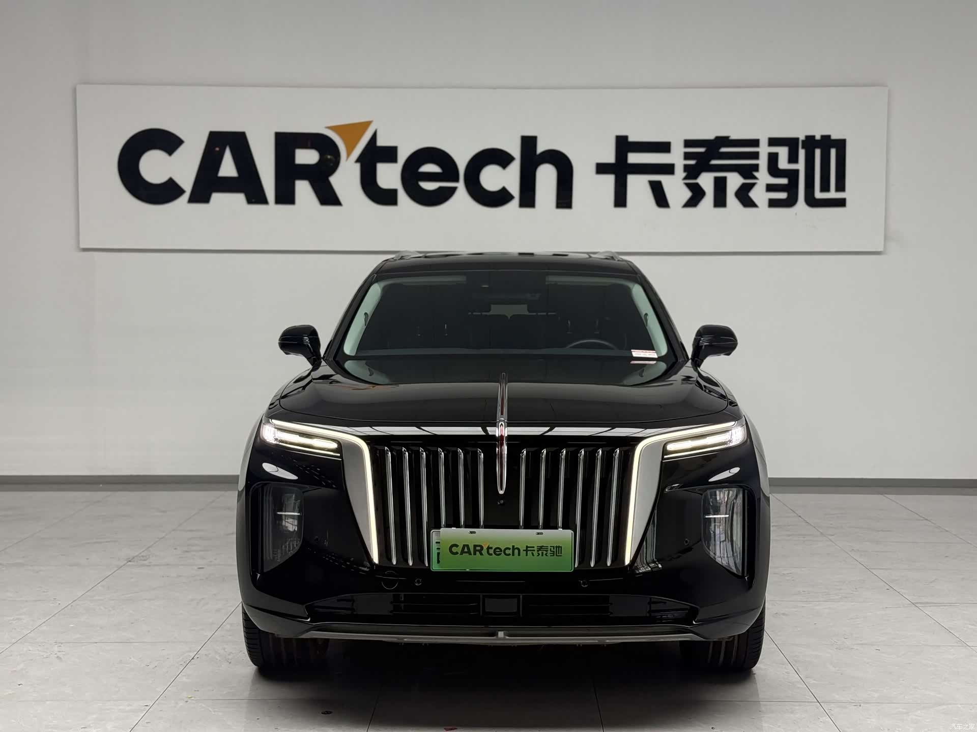 Hongqi E-HS9, 2023 2