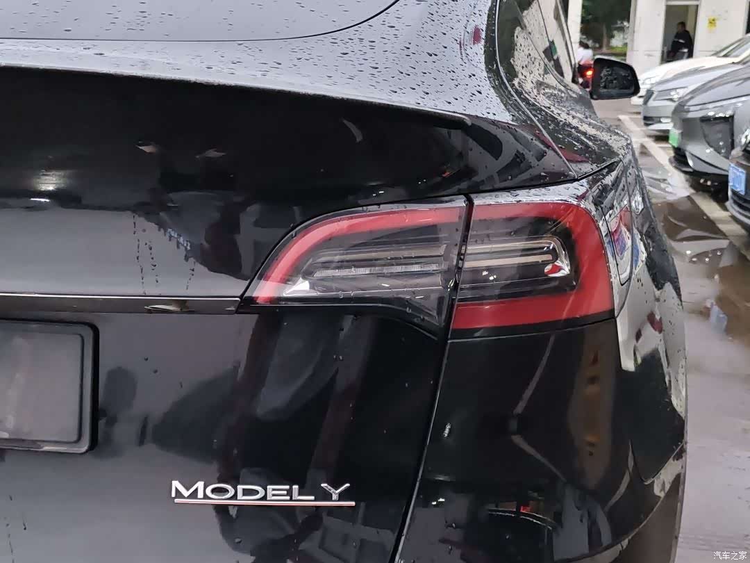Tesla Model Y, 2022 6