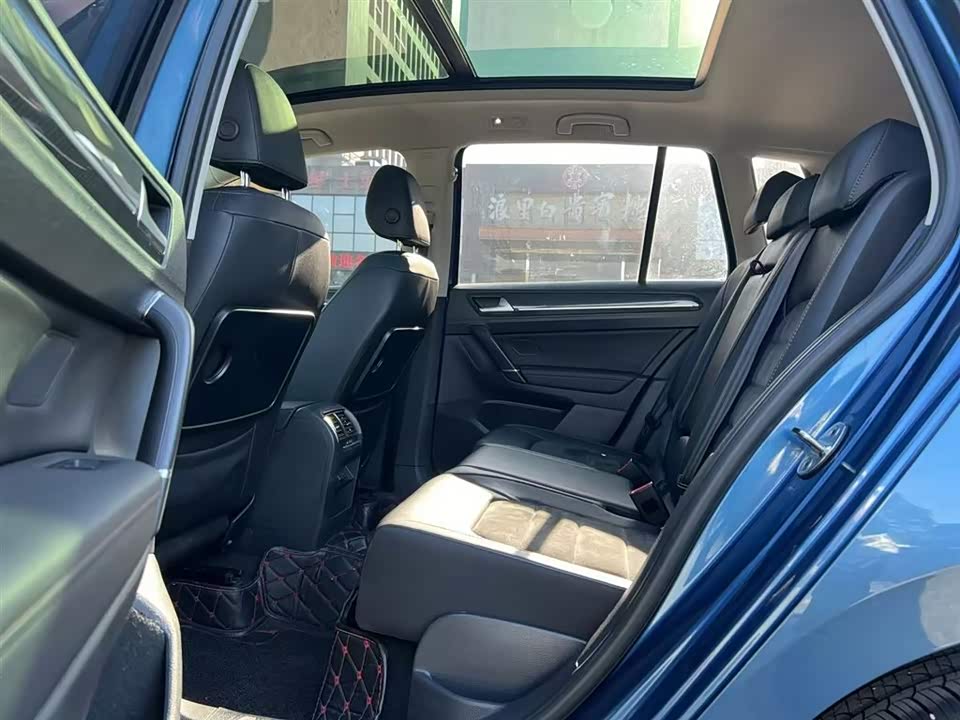 Volkswagen Golf*Jiayu