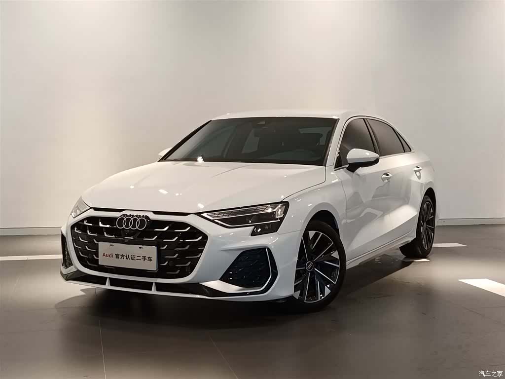 Audi Flying Spur, 2025 1