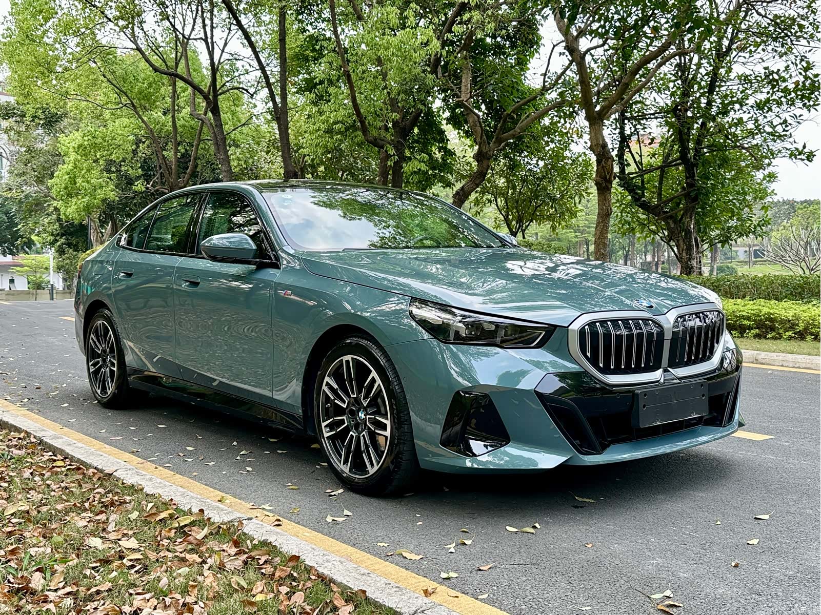 BMW 5 Series, 2025 3