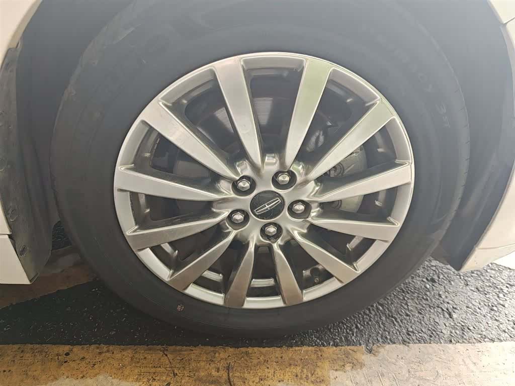 Lincoln MKZ, 2018 8