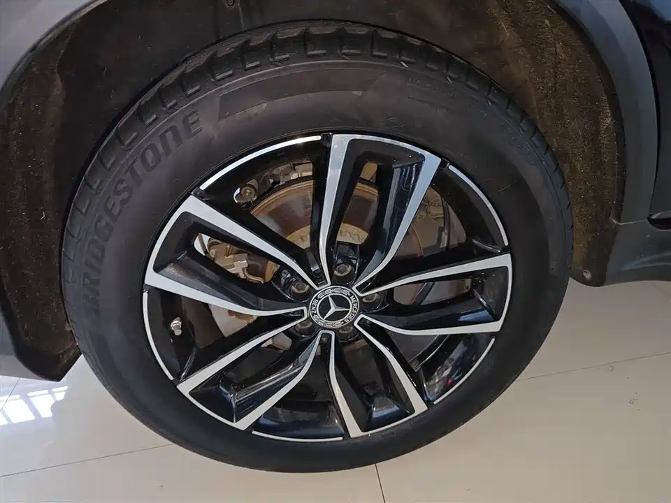 Mercedes-Benz GLC Mercedes-Benz GLC