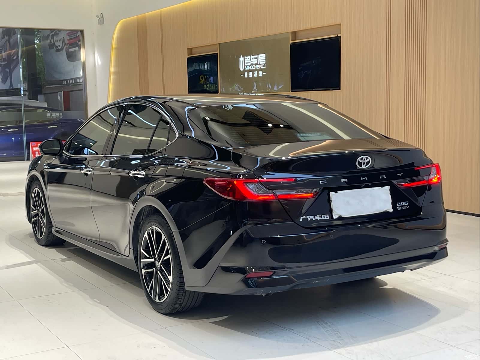 Toyota Camry, 2024 все фото