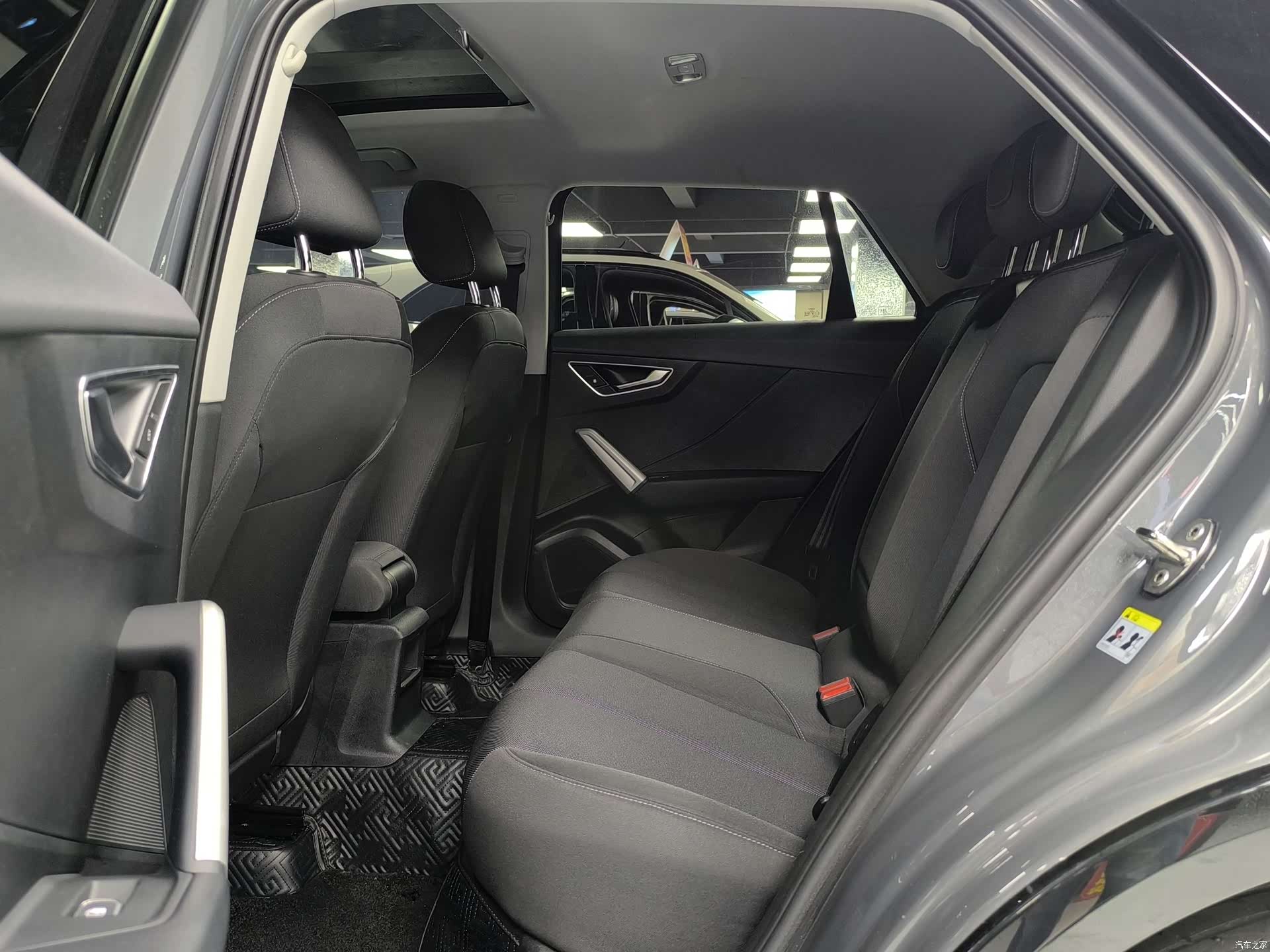Audi Q2L, 2021 11